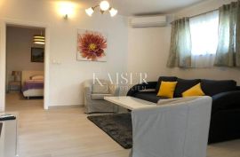 Opatija, Ika - Villa  sa 8 apartmana, Opatija - Okolica, بيت