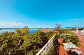 Jadranovo - Villa sa 11 apartmana, Crikvenica, بيت