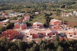 Kuća Prodaja resort-a s obiteljskim luksuznim vilama, Labin, Labin, Maison