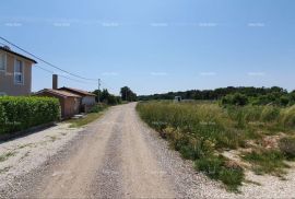 Građevinsko zemljište Građevinsko zemljište u Galižani, Vodnjan, Arazi