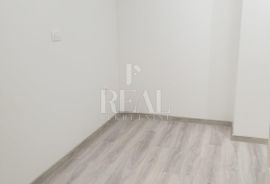 Prodaja adaptiranog stana na Sušaku 3SKL 83.70  M2, Rijeka, Kвартира