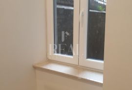 Prodaja adaptiranog stana na Sušaku 3SKL 83.70  M2, Rijeka, Appartment