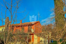 Istarska kuća sa 2 stana u blizini slovenske granice, Buje, Haus