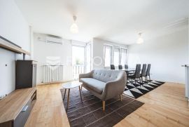 Zagreb, Stenjevec, funkcionalan četverosoban stan NKP 75 m2, Zagreb, Flat