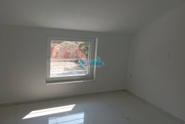 Crikvenica novogradnja s dva parkirna mjesta, Crikvenica, Apartamento