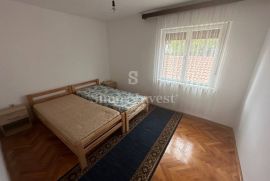 MARČELJEVA DRAGA, etaža kuće od 80,24 m2 s pogledom na more, Rijeka, Διαμέρισμα