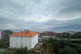 MARČELJEVA DRAGA, etaža kuće od 80,24 m2 s pogledom na more, Rijeka, Διαμέρισμα