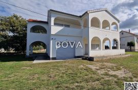 Kuća 220 m2 – Poljica Brig *Velika okućnica* (ID-2481/E), Nin, بيت