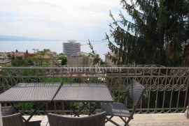 OPATIJA - CENTAR, stan 2S+DB, s pogledom na more, Opatija, Appartment