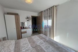 Vir, južna strana apartman E4, 180m od mora, Vir, Daire