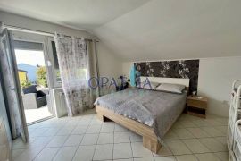 Vir, južna strana apartman E5, 180m od mora, Vir, Stan