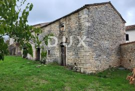 ISTRA. SVETVINČENAT - Samostojeća kamena kuća, Svetvinčenat, House