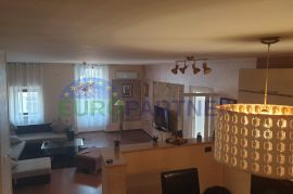 Istra, Poreč, uređen stan u centru grada, Poreč, Appartement