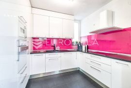 Zagreb, Gornja Dubrava, prekrasan trosoban penthouse, NKP 125 m2, Zagreb, Flat