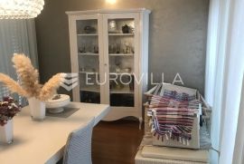 Istra, Rovinj, luksuzni penthouse NKP 186m2  na super lokaciji s dva garažna mjesta, Rovinj, Kвартира