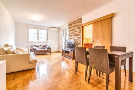 Zagreb, Vrbani, prekrasan trosoban stan, 80m2, Zagreb, Appartamento