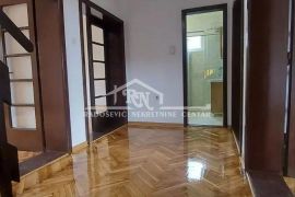 Kuća u Jakovu 206m2 + pomoćni objekat 87m2, 19 ari ID#1287, Surčin, Kuća