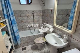 Istra, Pula, Centar, stan 70m2, 2SS+DB, drugi kat # prodaja, Pula, شقة