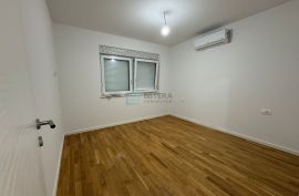 Apartman PRODAJA Vir 84 m2, 1. kat, 100 m od mora, pogled na more, Vir, Apartamento