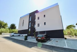 Zadar, Privlaka  prostran, moderni apartman 70 m od mora, Privlaka, Kвартира