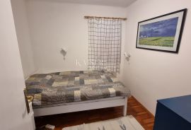 Selce - kamena kuća sa velikim potencijalom blizu mora, Crikvenica, House