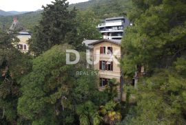 OPATIJA- dvoetažni stan u villi 2. RED DO MORA!!- 3S+DB +spremnik u suterenu- ukupno 294m2, Opatija, Wohnung