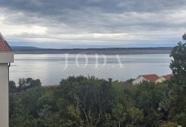 Dramalj manji stan sa parkingom, Crikvenica, Apartamento