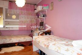 Stan, Rastočine, 80m2, 2-soban s dnevnim boravkom, pogled more, Rijeka, Kвартира