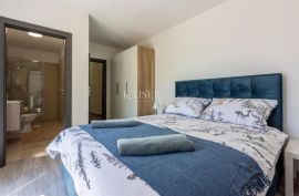 Istra, Labin - novogradnja s bazenom, 150 m2, Labin, بيت