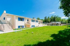 Istra, Labin - mediteranska vila s bazenom, 215 m2, Labin, Kuća