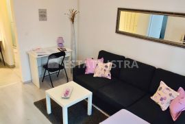 Stan centar prvi kat 38,11m2, Pula, Flat