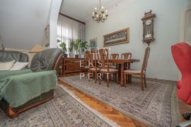 Donji grad, Dvoetažni stan u Petrinjskoj ulici, 137 m², Zagreb, Kвартира