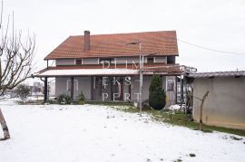 Lupoglav, Obiteljska kuća, Lupoglav, Brckovljani, Brckovljani, Casa