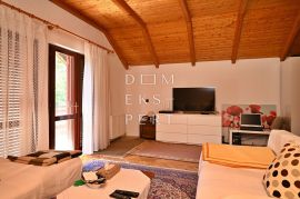 Dobrodol, Kuća u Šiletićima, Dobrodol, GBP 107.40 m², Zagreb, Famiglia