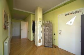 Kustošija, Prostran 5-soban stan na 1. katu, 111 m² - Kustošija, Zagreb, Apartamento