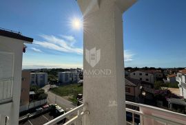 Novigrad, prilika! Dvosoban stan s pogledom na more !, Novigrad, Flat