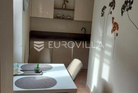 Istra, Rovinj, najam jednosobnog apartmana 33m2 u srcu starog grada, Rovinj, Propiedad comercial