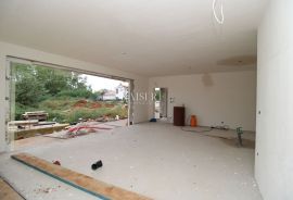 Istra, Labin - novogradnja s bazenom, 197 m2, Labin, Haus