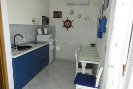 ROGOZNICA - Apartmanska kuća sa spektakularnim pogledom, Rogoznica, House