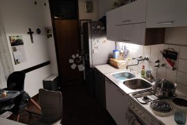 Trosoban stan na odličnoj lokaciji, Zagreb, Appartement