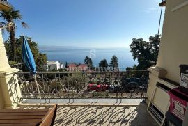 OPATIJA, stan s dva balkona i otvorenim pogledom na more, Opatija, Apartamento