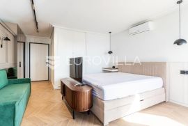 Podstrana, Strožanac - tek uređena garsonijera s pogledom, Podstrana, Flat