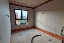 Novogradnja Štinjan 2. kat, Pula, Apartamento