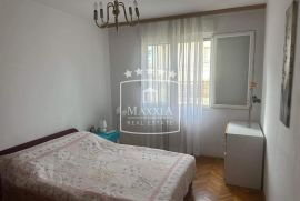 Zadar - prostrani stan prizemlje 74m2 s terasom 44m2! 239000€, Zadar, Stan