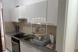 Zadar - prostrani stan prizemlje 74m2 s terasom 44m2! 239000€, Zadar, Flat