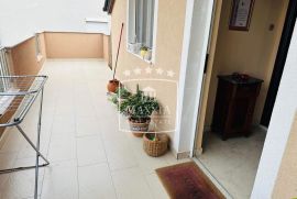 Zadar - komforan stan 82m2 s terasom 20m2! 228000€, Zadar, Διαμέρισμα