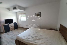 Diklo - idealna investicija za najam 8 stambenih jedinica! 849000€, Zadar, House