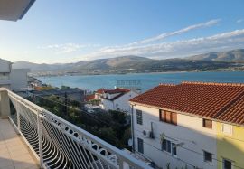 PRODAJA Čiovo kuća s 5 apartmana 200 m od mora, otvoren pogled na more, Trogir - Okolica, Haus