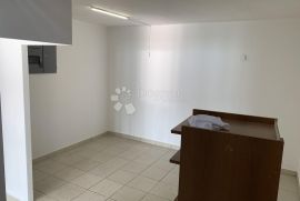 Poslovni Prostor Tisno, Tisno, Commercial property