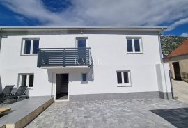 Drivenik - kuća za odmor sa bazenom, 150m2, Vinodolska Općina, Haus